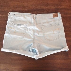 PINSTRIPE BLUE AND WHITE SHORT